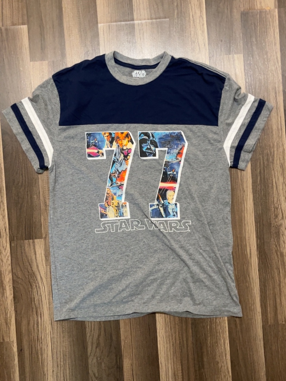 STAR WARS 77 Men’s Gray Large Shirt